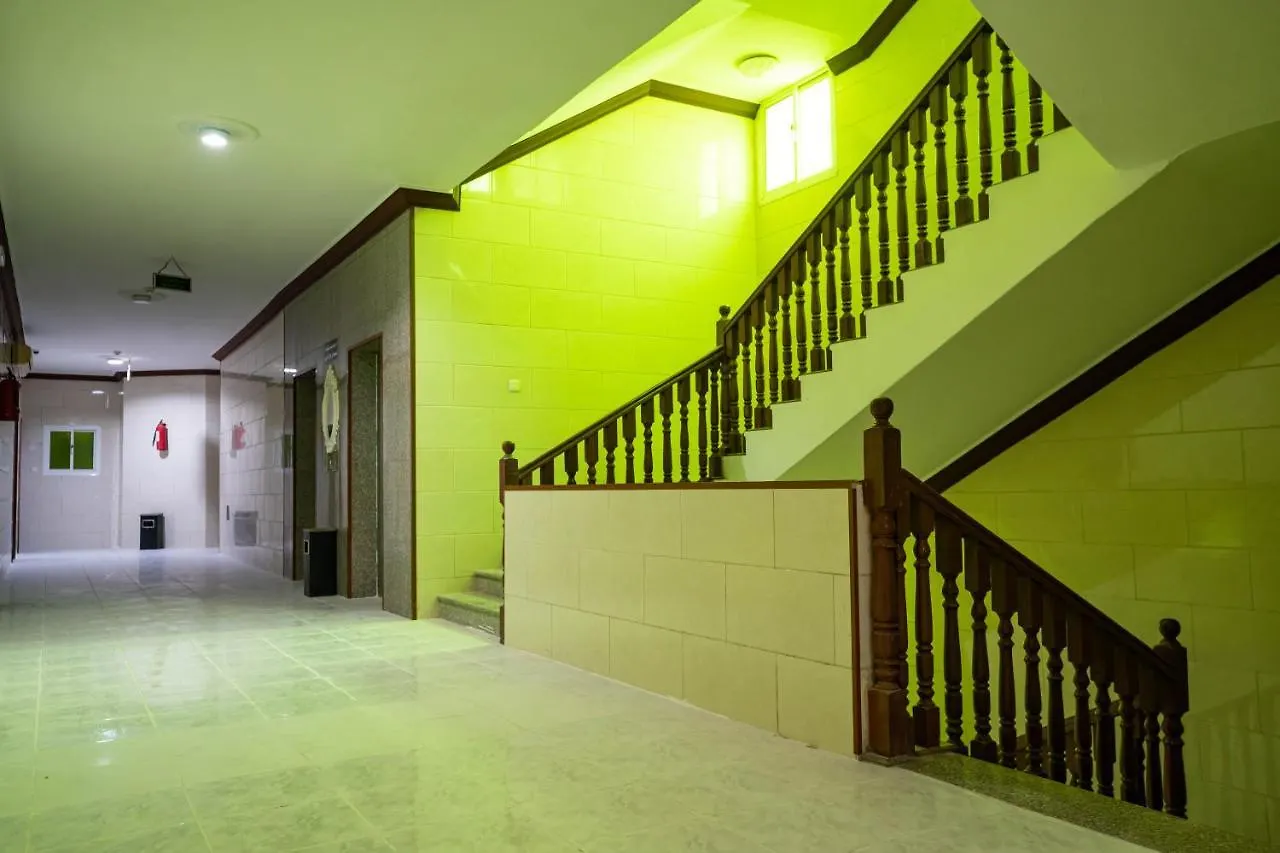Oyo 548 Al Seraj For Furnished Apartments Джедда
